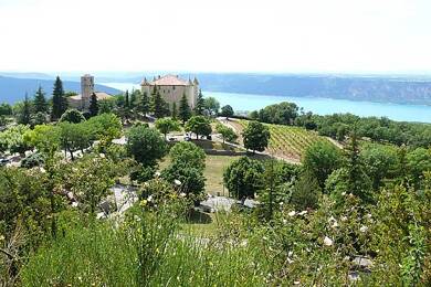 Château à vendre 10 500 000 € 35 pièces 23 chambres 1 039 m² 153 820 m² de terrain Moustiers Ste Marie 04360