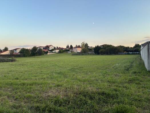 Terrain constructible viabilisé à vendre 108 000 € 538 m² de terrain Nord Cébazat 63118