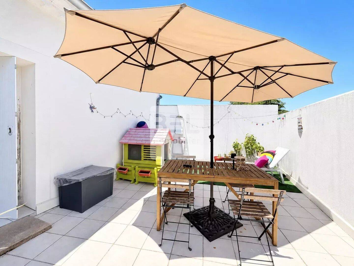 Maison 7 pièces 156 m² · à Saint-Quentin-la-Poterie · 155,9 m² · 420 000 €