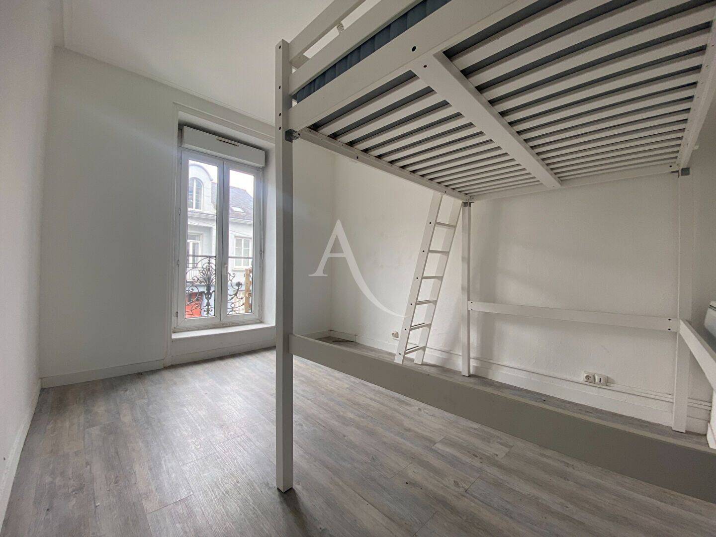 Appartement 1 pièce 25 m² · à Nantes · 25 m² · 517 €
