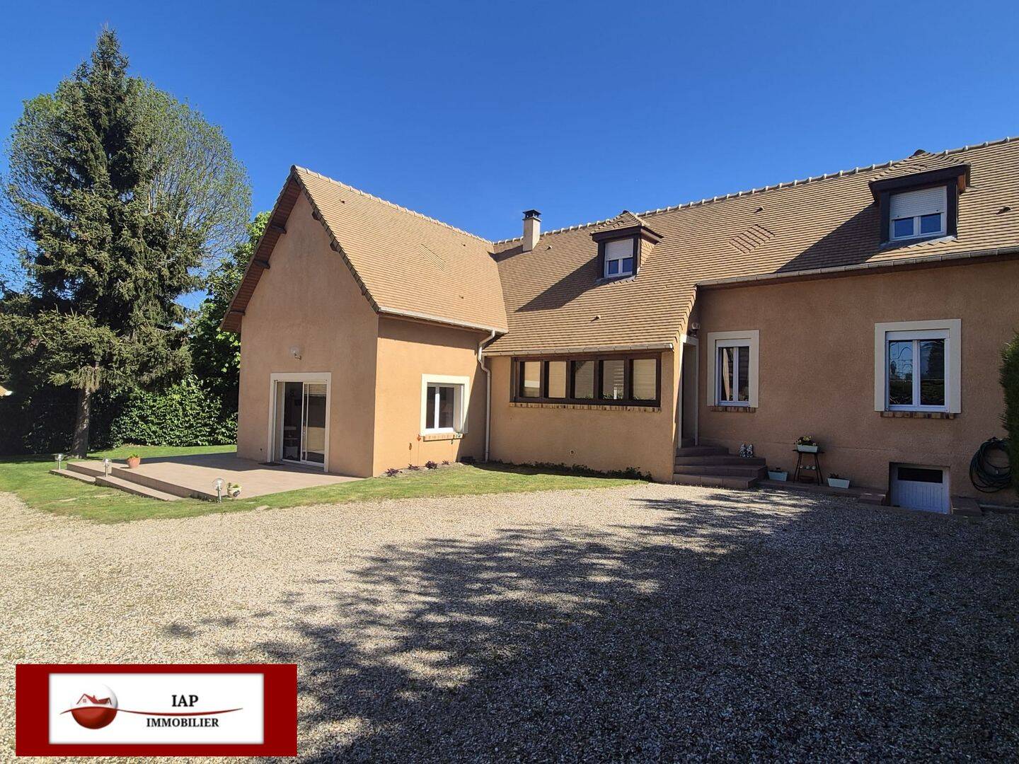 Maison 7 pièces 200 m² · à Orgerus · 200 m² · 596 000 €