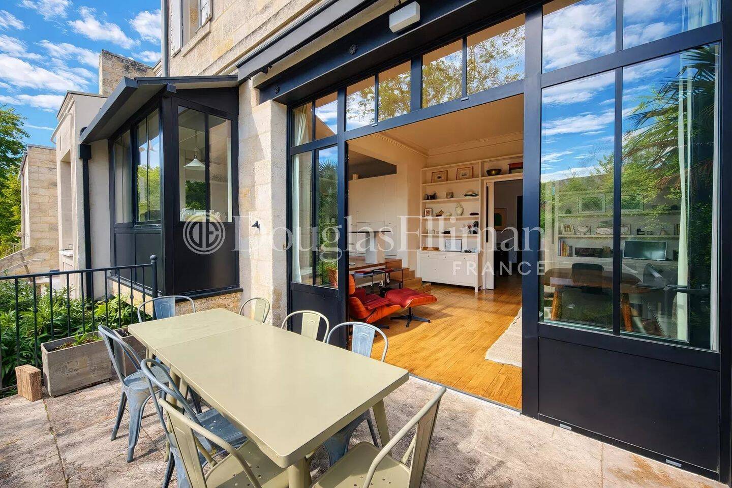 Maison 9 pièces 370 m² · à Bordeaux · 370 m² · 2 495 000 €