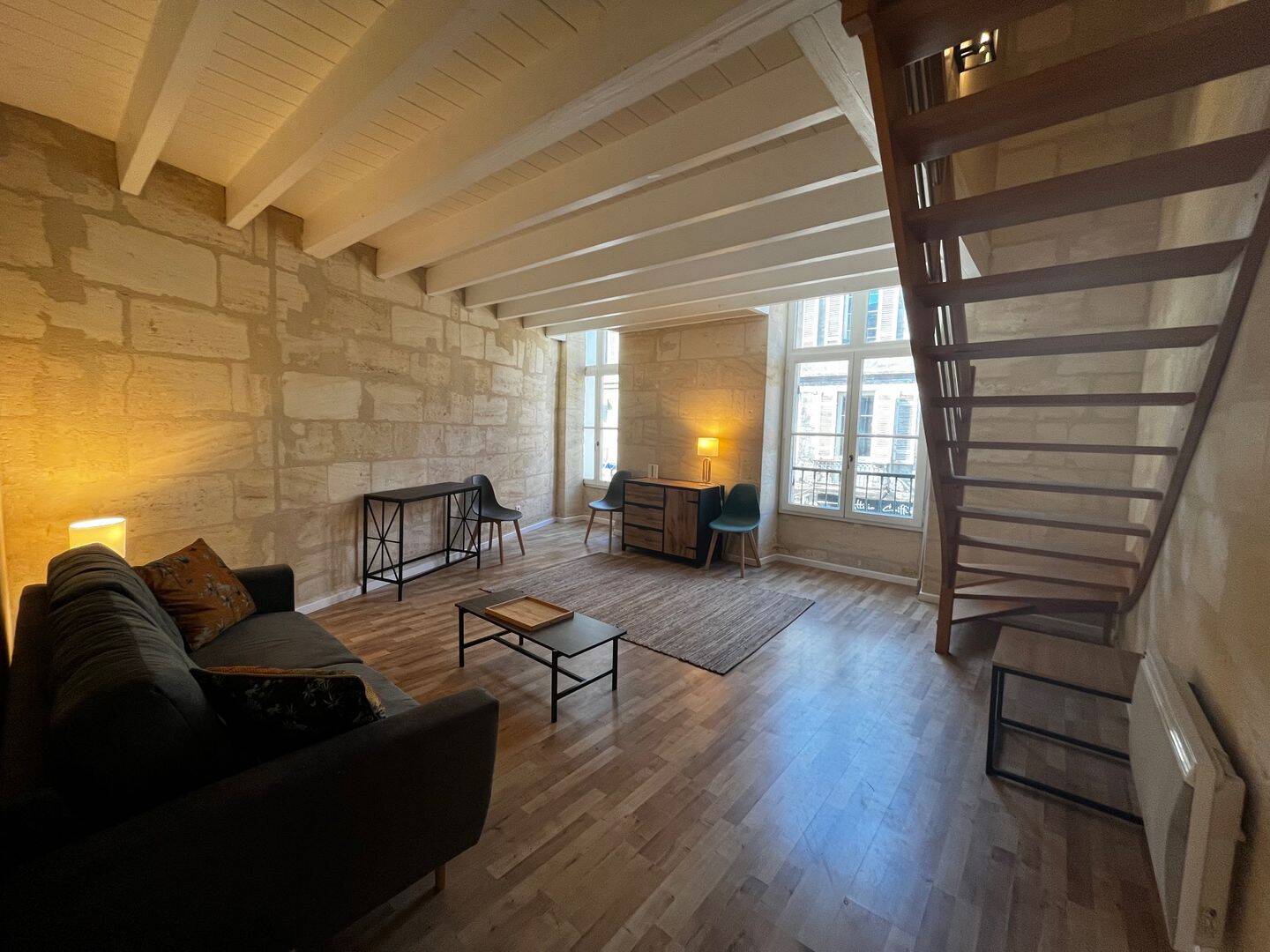 Appartement 3 pièces 73 m² · à Bordeaux · 72,9 m² · 1 399 €