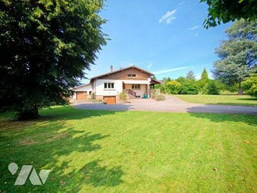 Maison à vendre 277 500 € 9 pièces 1 chambre 185 m² 2 988 m² de terrain Lesseux 88490