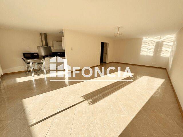 Appartement 4 pièces 110 m² · à Ferney-Voltaire · 110,3 m² · 2 200 €
