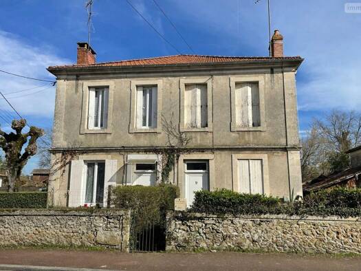 Maison à vendre 139 100 € 6 pièces 4 chambres 164 m² 504 m² de terrain Saint-Symphorien 33113