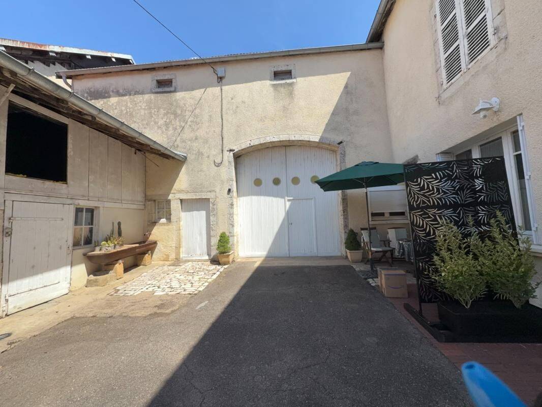 Maison 4 pièces 126 m² · à Genevrières · 126 m² · 110 000 €