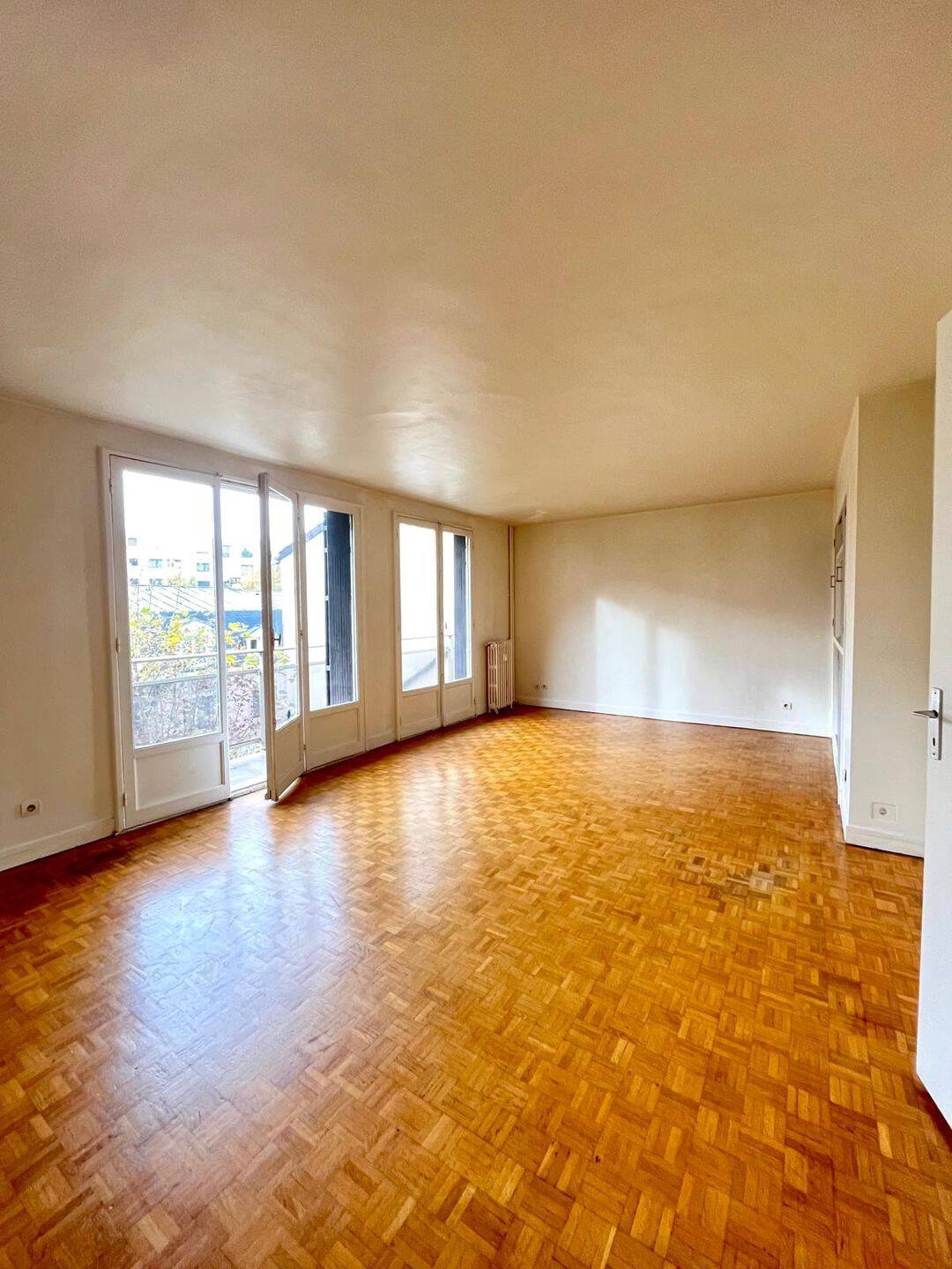 Appartement 3 pièces 70 m² · à Issy-les-Moulineaux · 70 m² · 2 070 €/mois