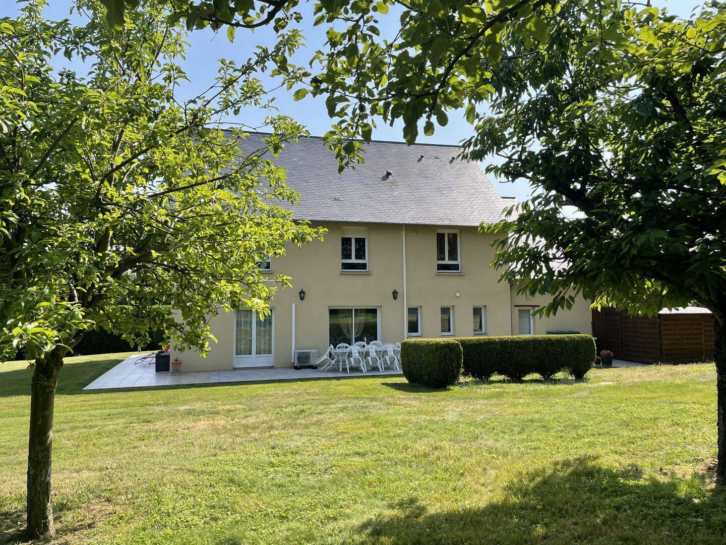 Maison 6 pièces 170 m² · à Surville · 170 m² · 474 000 €