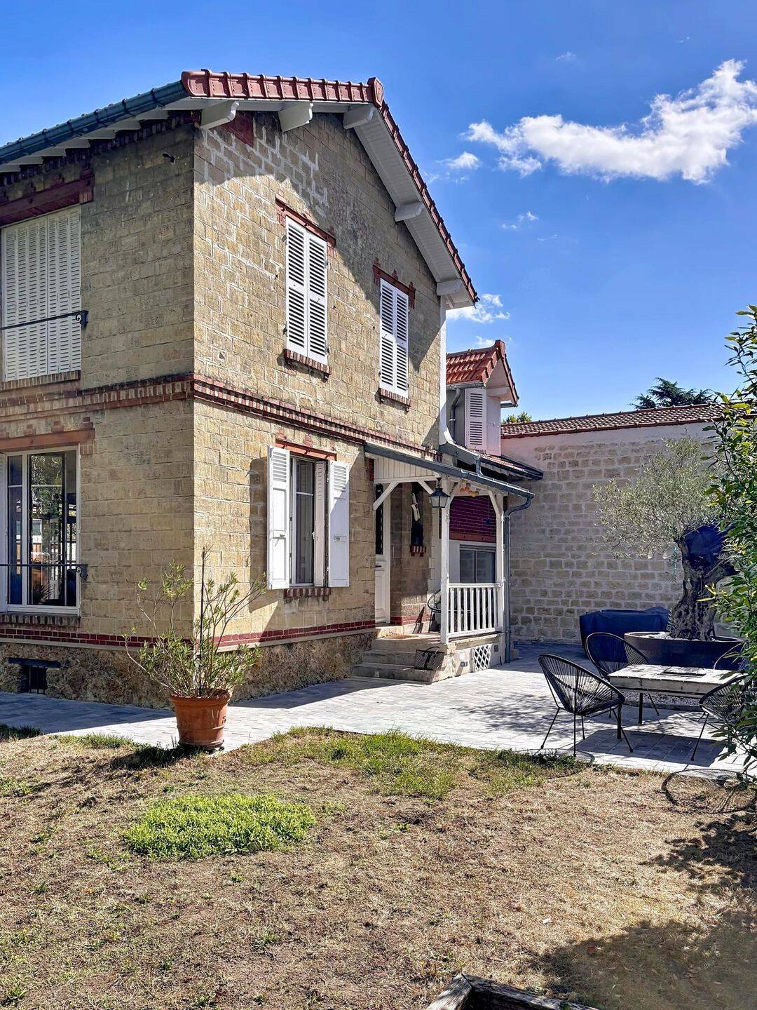 Maison 6 pièces 150 m² · à Croissy-sur-Seine · 150 m² · 1 305 600 €