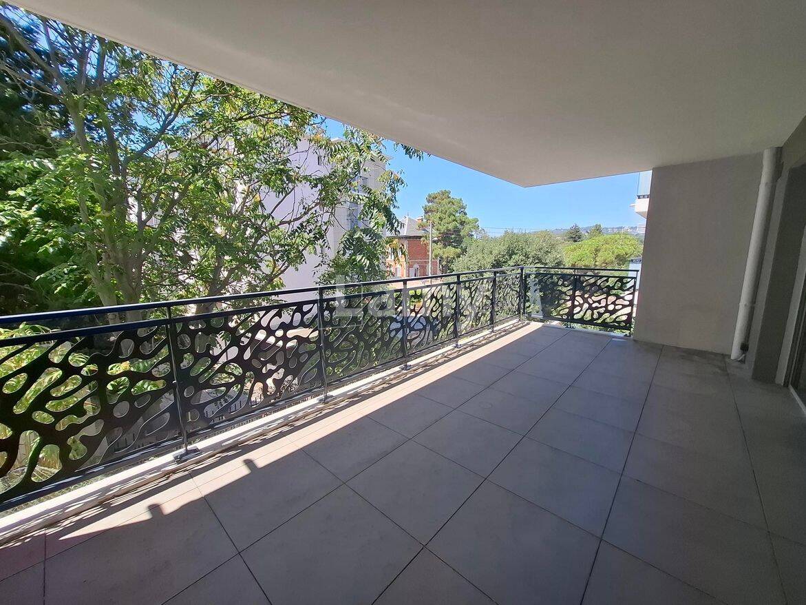 Appartement 3 pièces 60 m² · à Marseille 8ème Arrondissement · 60,3 m² · 1 015 €