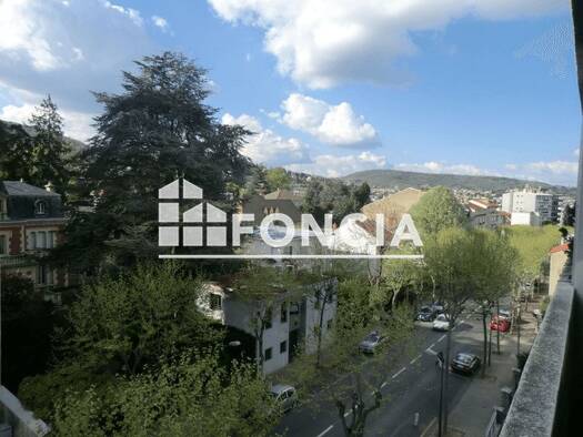 Appartement à louer 600 € 2 pièces 1 chambre 43,9 m² 4ème étage Les Roches Chamalières 63400