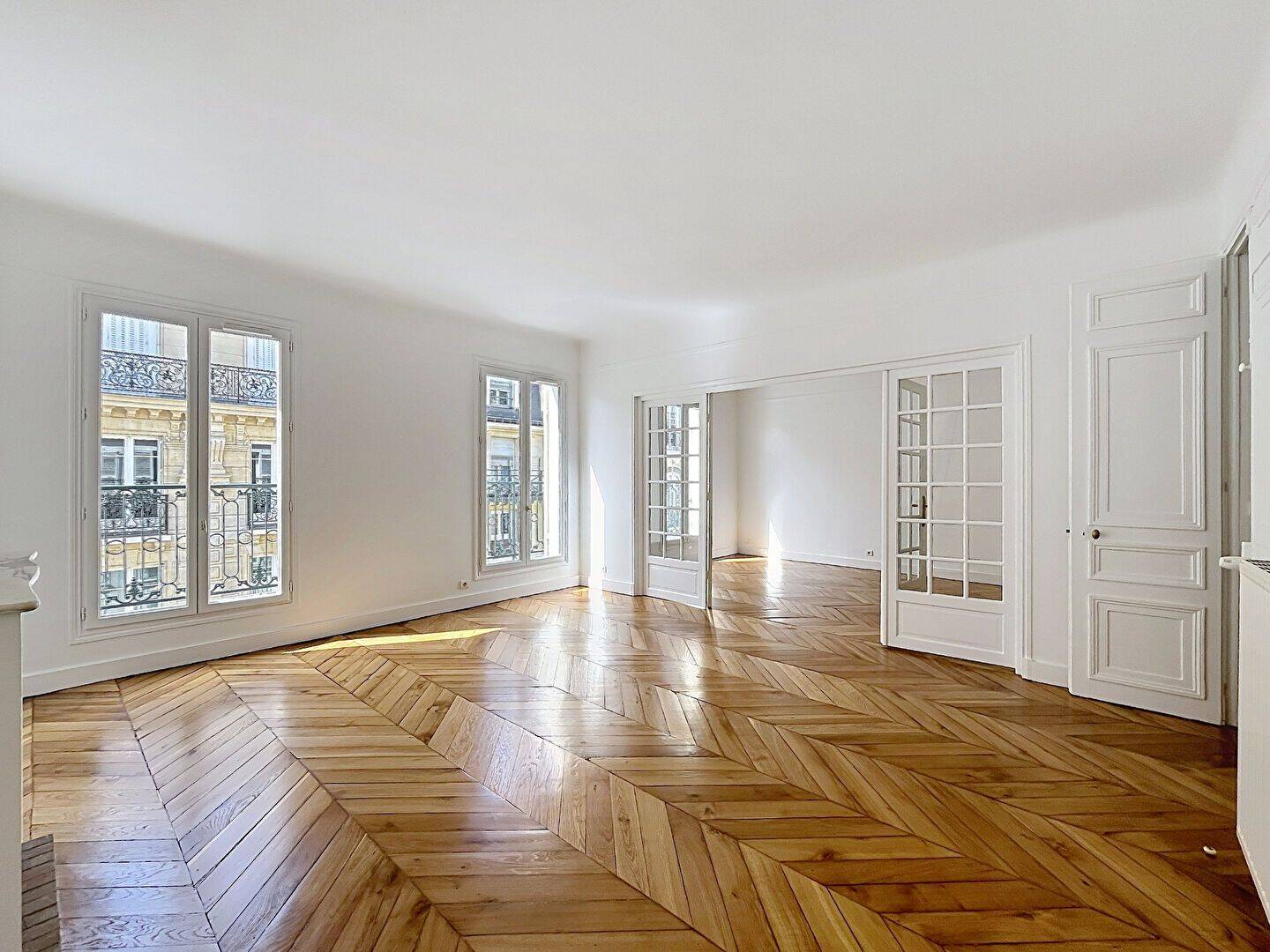 Appartement 3 pièces 92 m² · à Paris 16ème Arrondissement · 91,6 m² · 3 161 €/mois