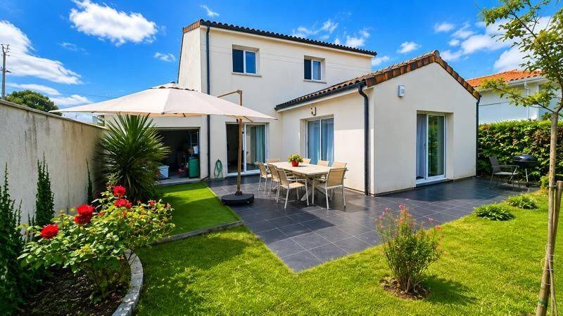Maison 7 pièces 144 m² · à Pessac · 144 m² · 645 500 €