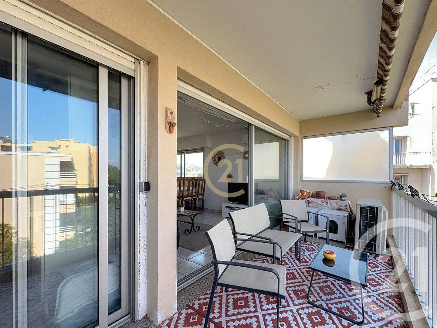 Appartement 3 pièces 64 m² · à Antibes · 64,3 m² · 1 400 €/mois