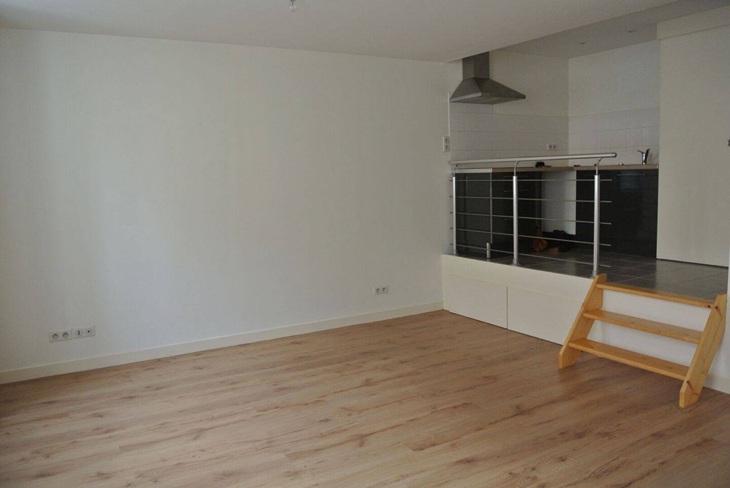 Appartement 1 pièce 33 m² · à Bordeaux · 32,8 m² · 628 €