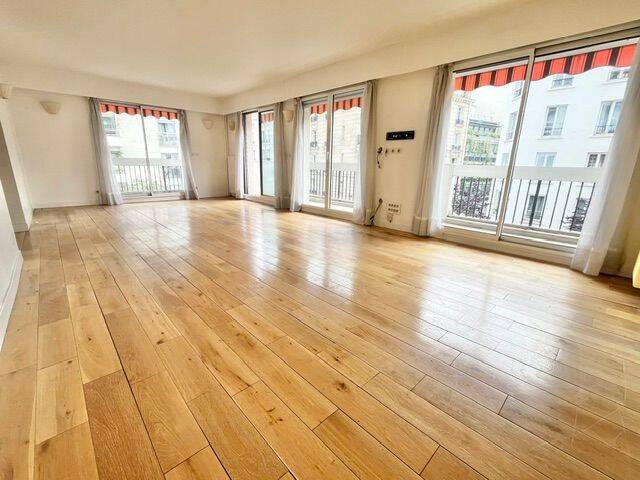 Appartement 4 pièces 81 m² · à Neuilly-sur-Seine · 80,8 m² · 954 000 €