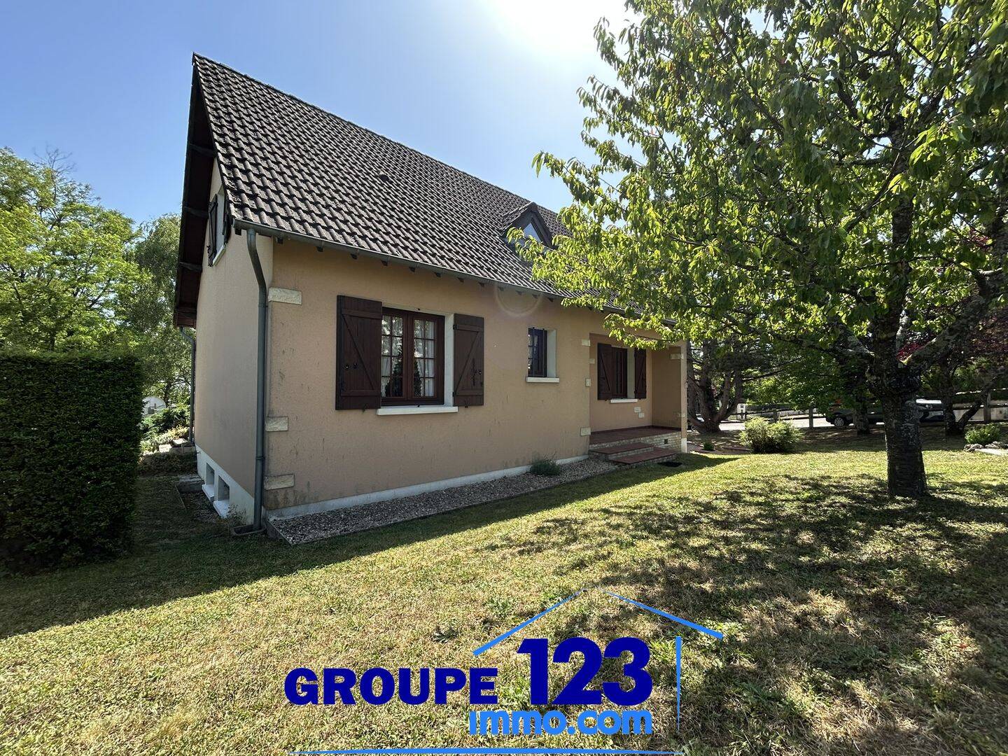 Maison 4 pièces 106 m² · à Bussy-en-Othe · 106 m² · 180 000 €