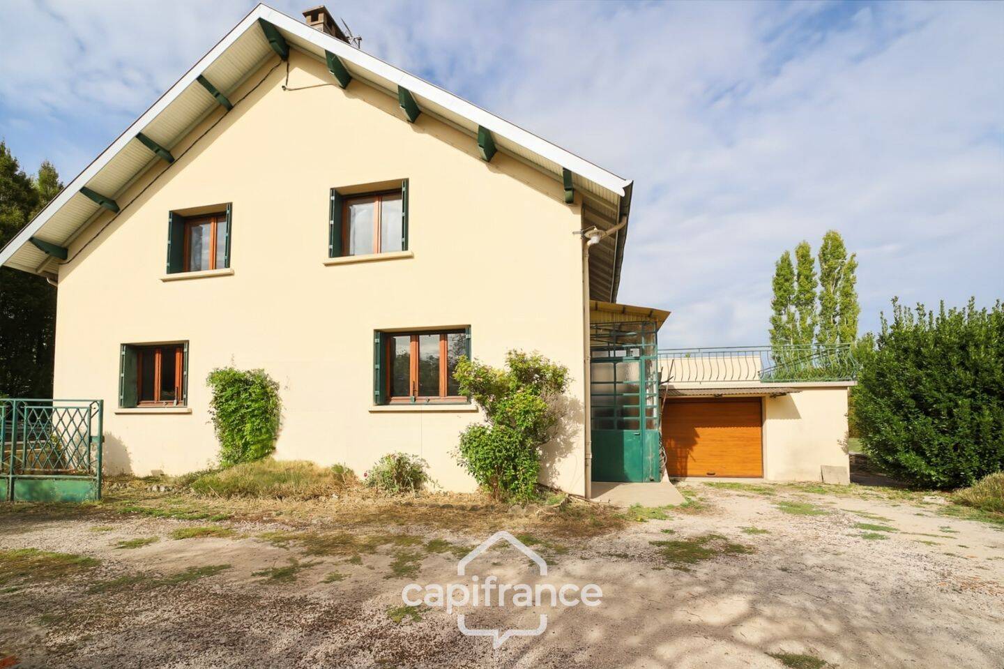 Maison 5 pièces 103 m² · à Beaufort-Orbagna · 103 m² · 105 000 €