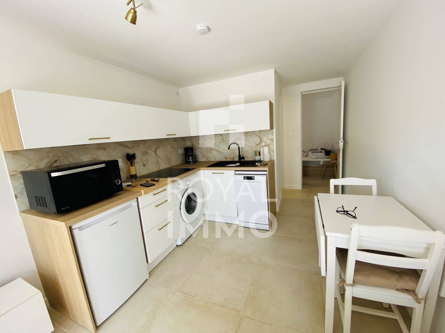 Appartement 1 pièce 24 m² · à Six-Fours-les-Plages · 24 m² · 650 €/mois