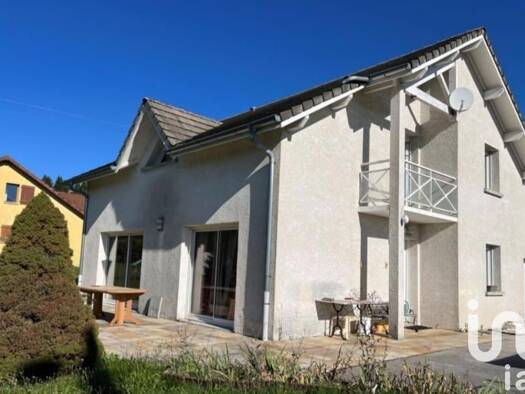 Maison à vendre 290 000 € 6 pièces 5 chambres 146 m² 1 336 m² de terrain Viry 39360