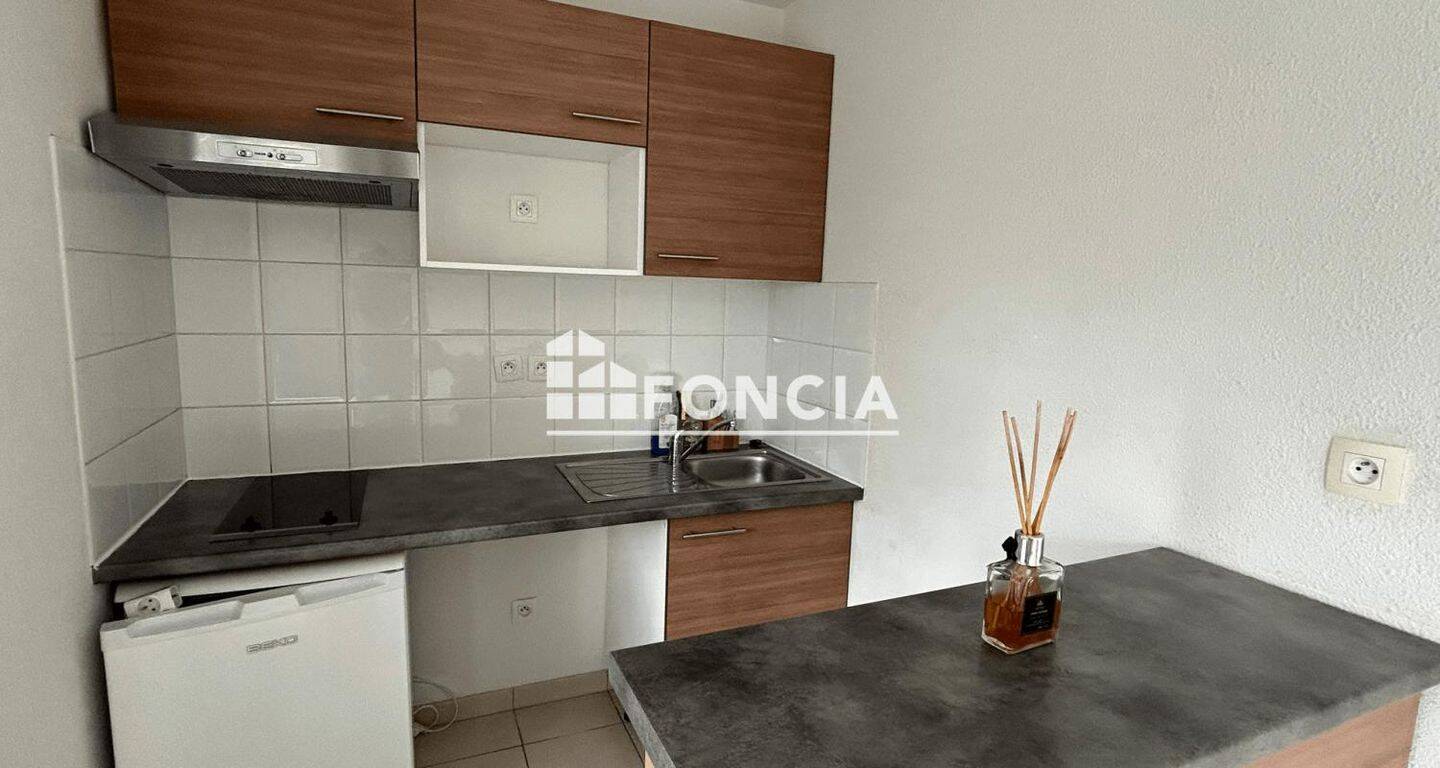 Appartement 1 pièce 31 m² · à Onet-le-Château · 30,7 m² · 395 €/mois