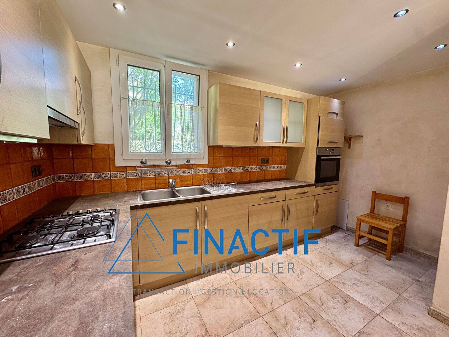 Appartement 3 pièces 73 m² · à Salon-de-Provence · 73,4 m² · 162 000 €