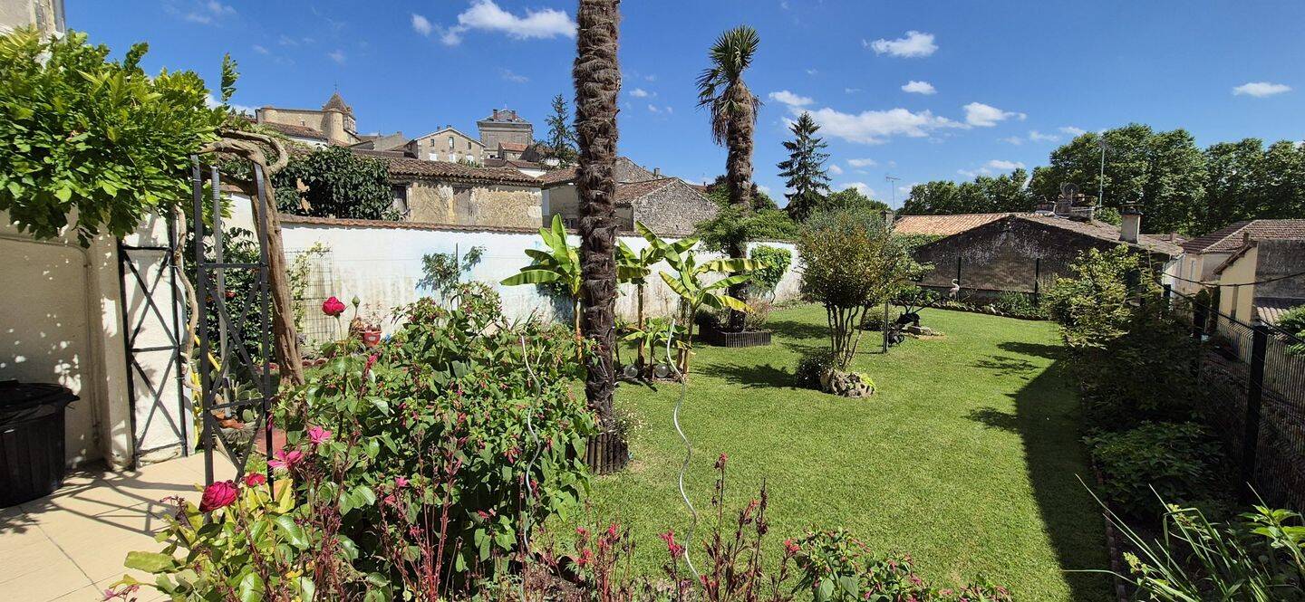 Maison 7 pièces 187 m² · à Mézin · 187 m² · 149 000 €
