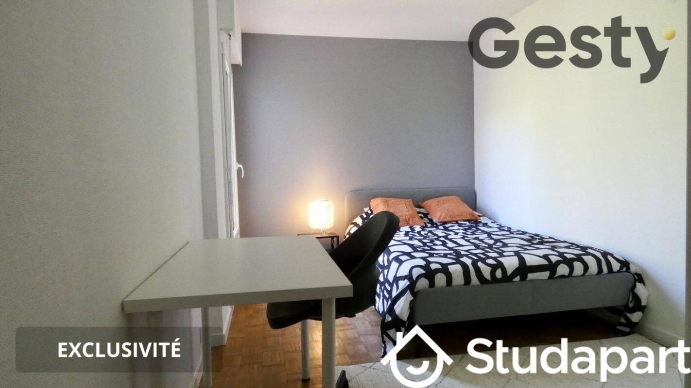 1 pièce 56 m² · à Rennes · 56 m² · 490 €