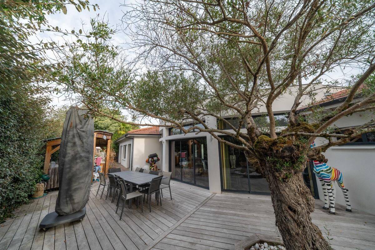 Maison 5 pièces 185 m² · à Gujan-Mestras · 185 m² · 999 000 €