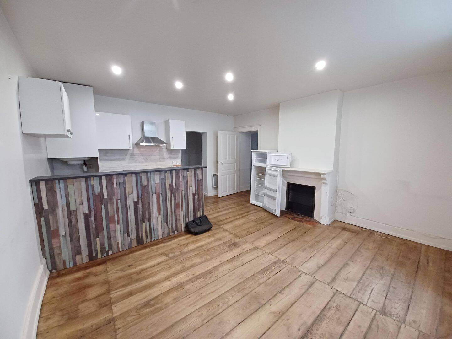 Appartement 3 pièces 47 m² · à Aurillac · 47 m² · 450 €