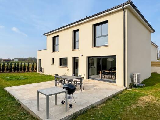 Maison à vendre 675 000 € 7 pièces 5 chambres 156 m² 632 m² de terrain Feucherolles 78810