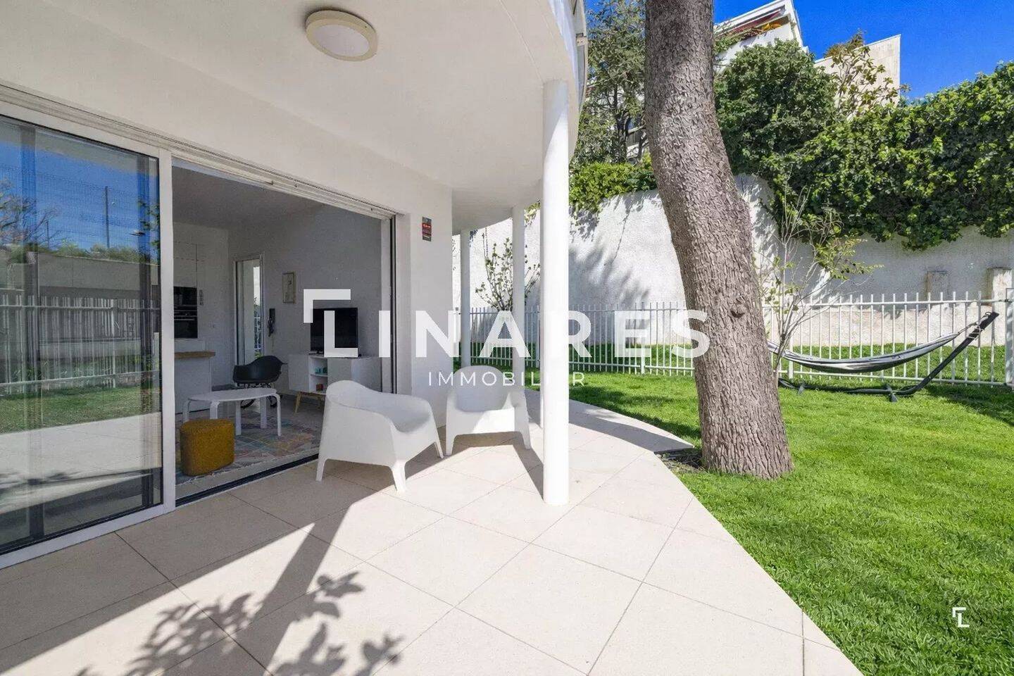 Appartement 3 pièces 77 m² · à Marseille 8ème Arrondissement · 77 m² · 695 000 €