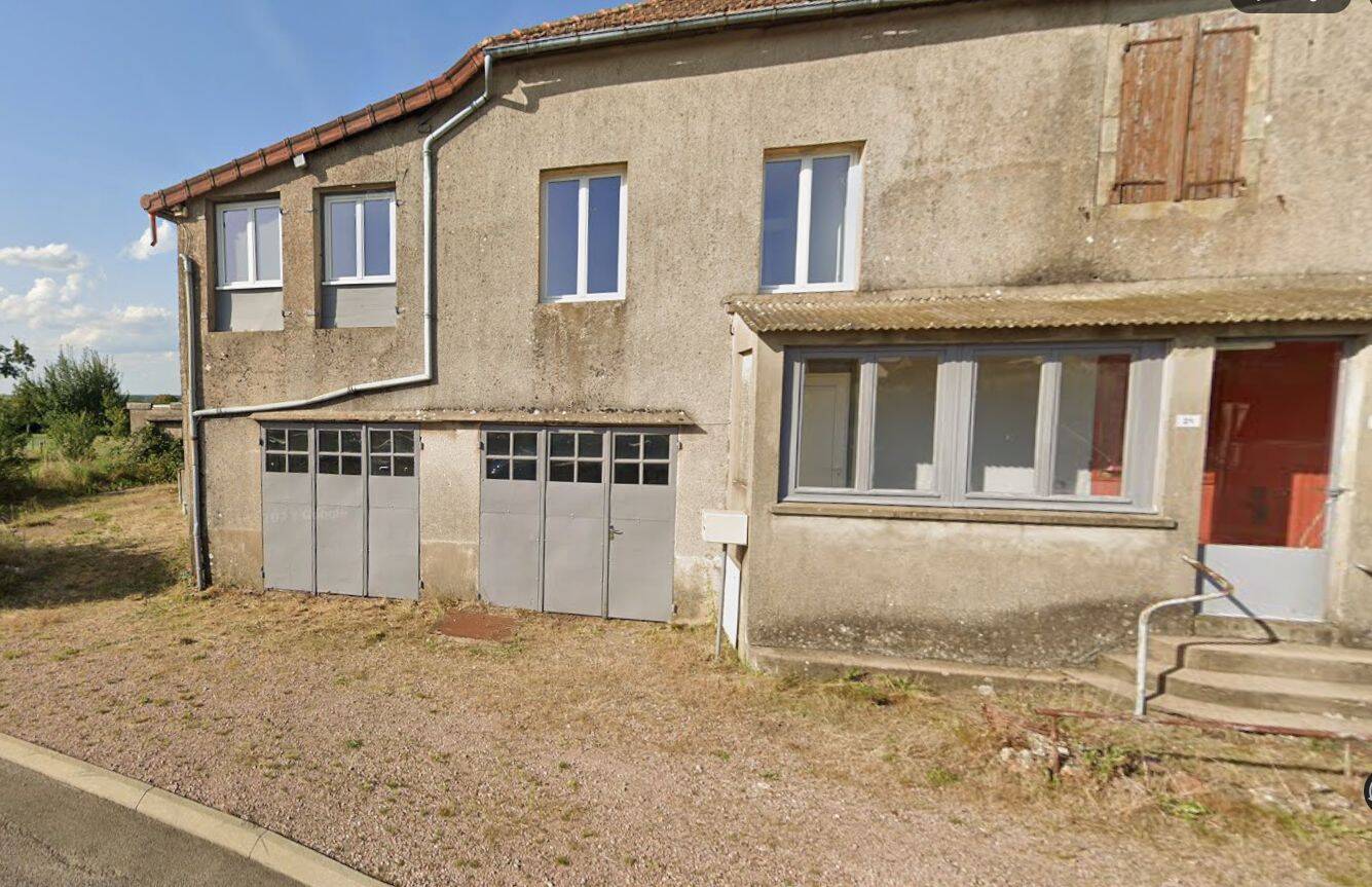 Maison 7 pièces 180 m² · à Antully · 180 m² · 118 000 €