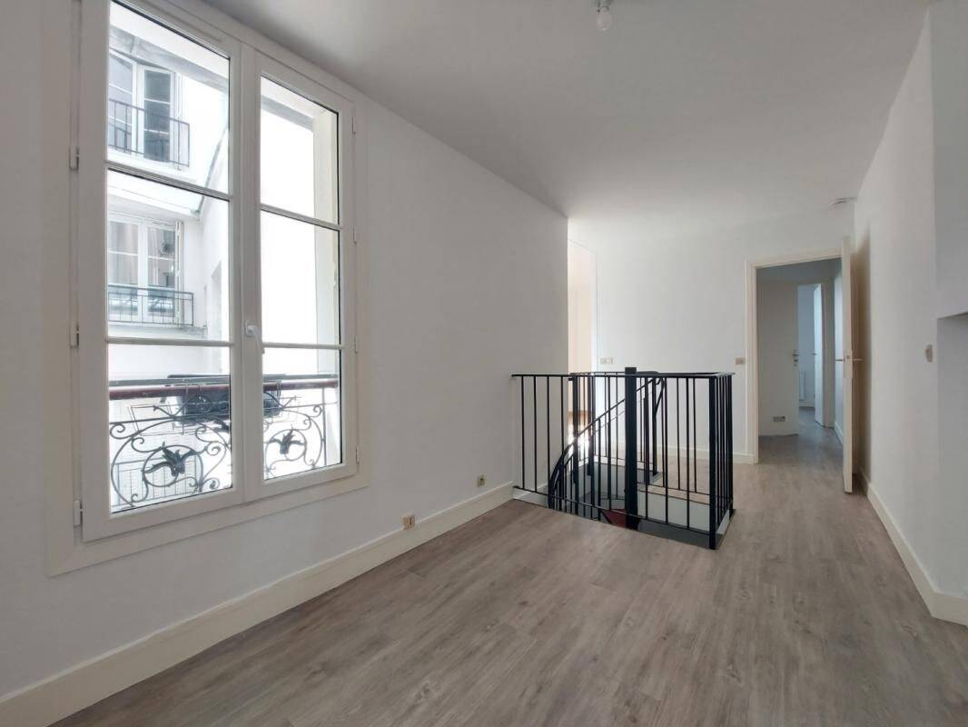 Appartement 2 pièces 32 m² · à Paris 18ème Arrondissement · 32 m² · 1 130 €/mois