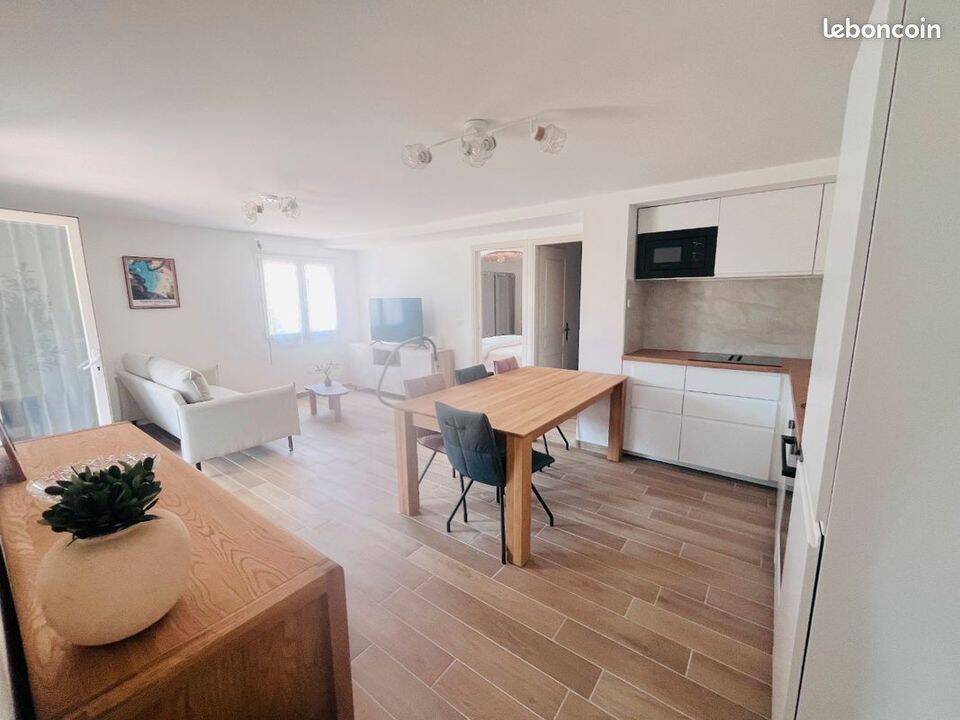 Appartement 3 pièces 50 m² · à Porto-Vecchio · 50 m² · 1 090 €