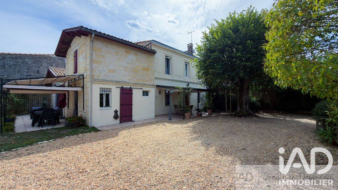 Maison 5 pièces 250 m² · à Vayres · 250 m² · 499 900 €