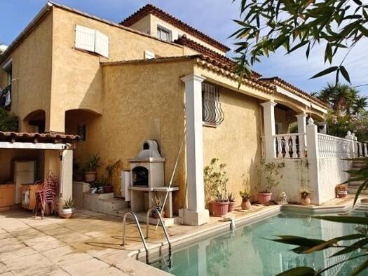 Maison à vendre 1 092 000 € 1 chambre 270 m² 658 m² de terrain Bandol 83150