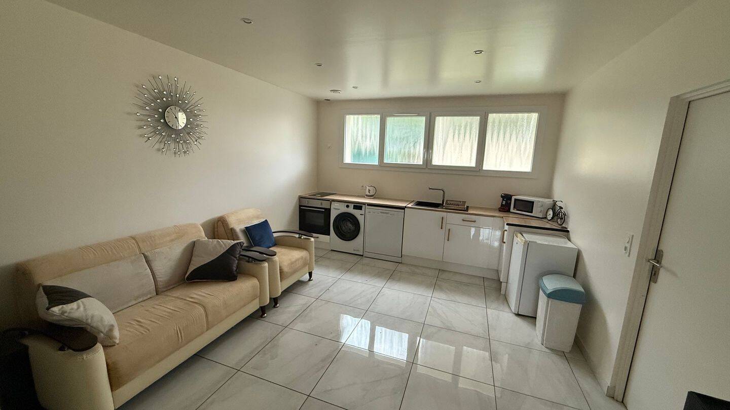Appartement 2 pièces 39 m² · à Villeneuve-le-Roi · 39 m² · 1 490 €/mois