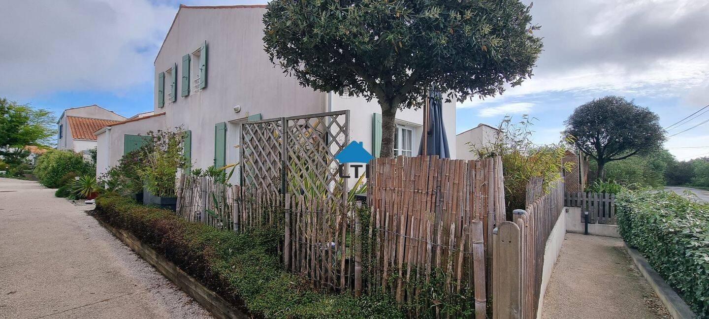 Maison 4 pièces 74 m² · à Saint-Denis-d'Oléron · 74,4 m² · 890 €