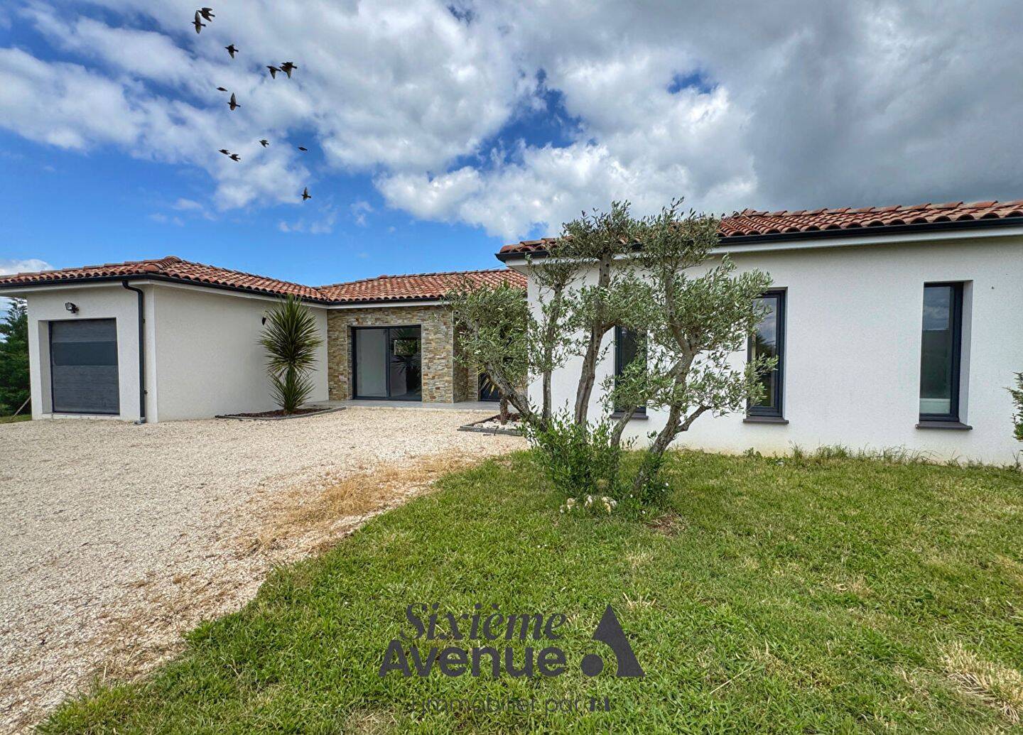 Maison 5 pièces 145 m² · à Bressols · 145 m² · 323 000 €