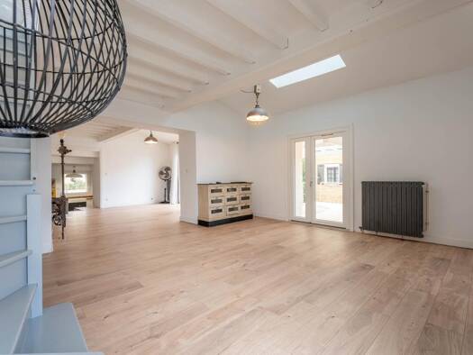 Villa à vendre 469 000 € 7 pièces 5 chambres 205 m² 243 m² de terrain Lozanne 69380