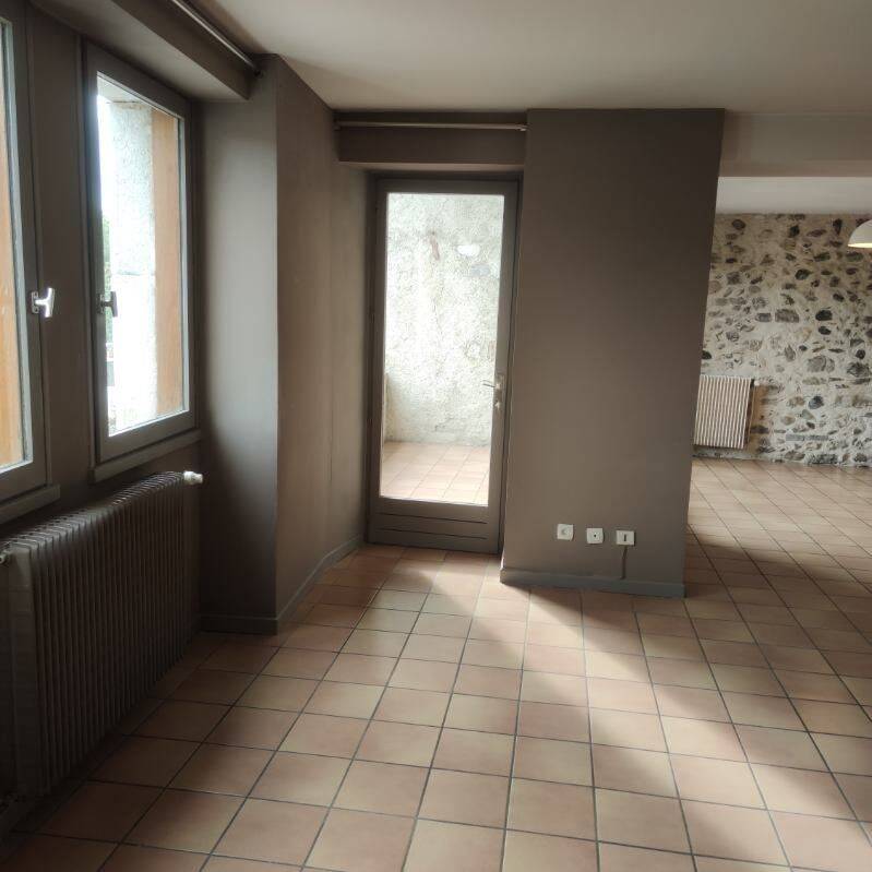 Appartement 4 pièces 117 m² · à Epagny Metz-Tessy · 117 m² · 1 690 €