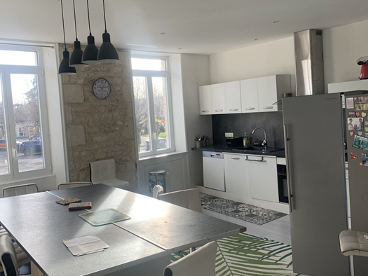 Maison à vendre 159 000 € 10 pièces 7 chambres 210 m² 600 m² de terrain Bonneuil-Matours 86210