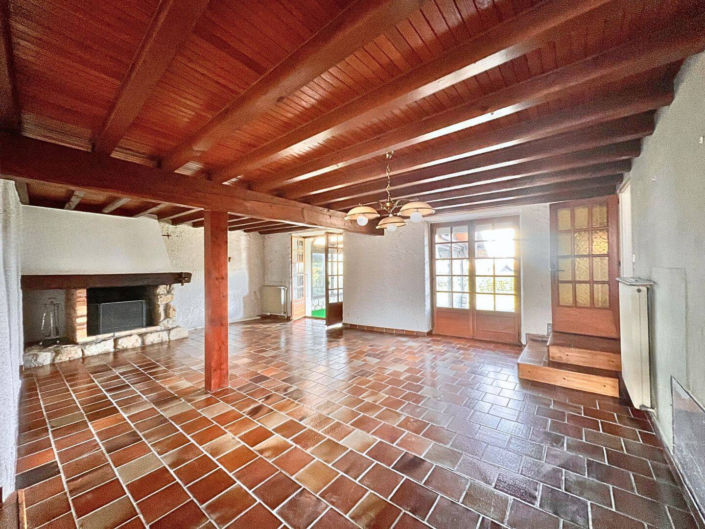 Maison 6 pièces 193 m² · à La Balme-de-Sillingy · 193 m² · 450 000 €