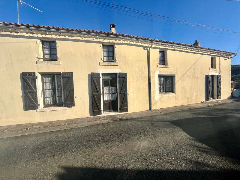 Maison 4 pièces 122 m² · à Le Gué-de-Velluire · 122 m² · 98 550 €