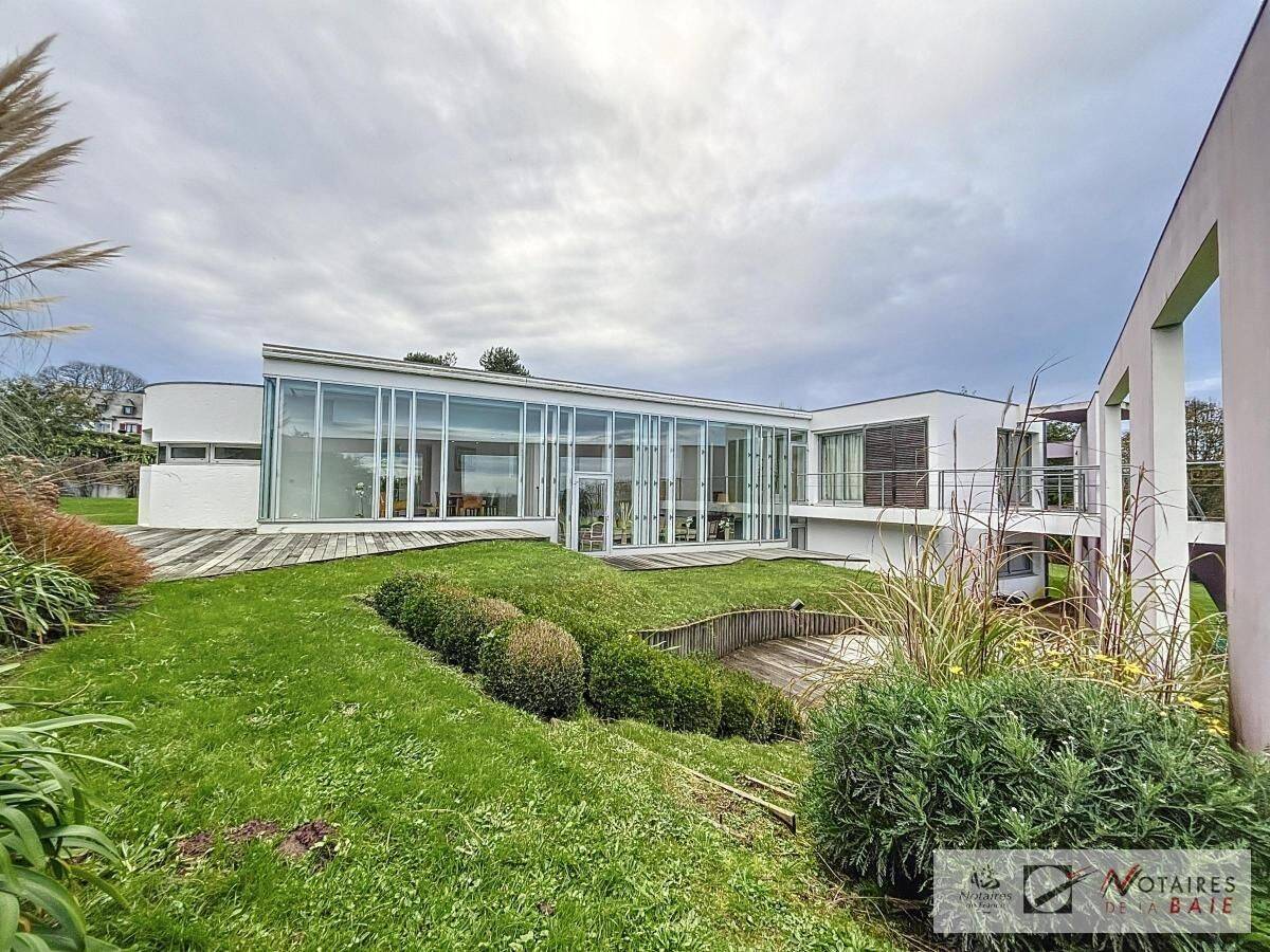 Maison 7 pièces 250 m² · à Binic-Étables-sur-Mer · 250 m² · 985 950 €