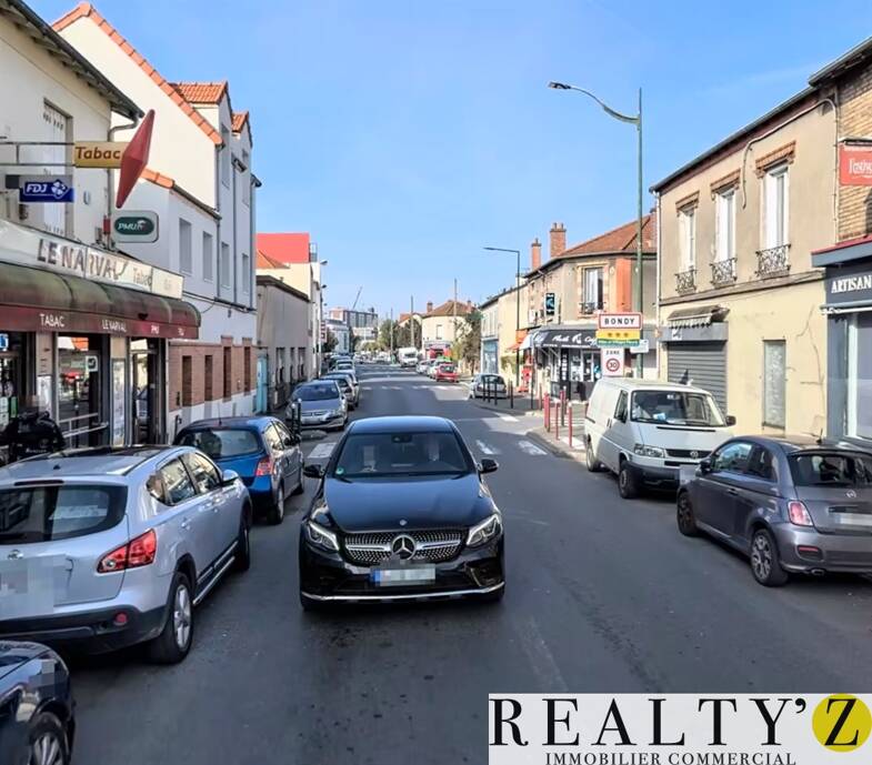 Boutique à louer 2 500 € 2 pièces Les Pavillons sous Bois 93320