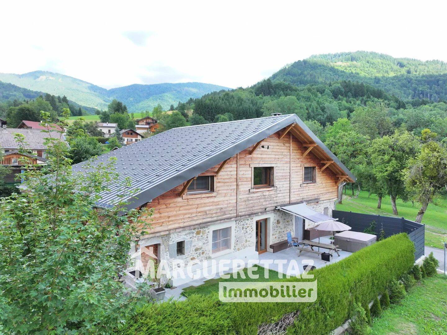 Maison 6 pièces 188 m² · à Onnion · 188 m² · 599 000 €