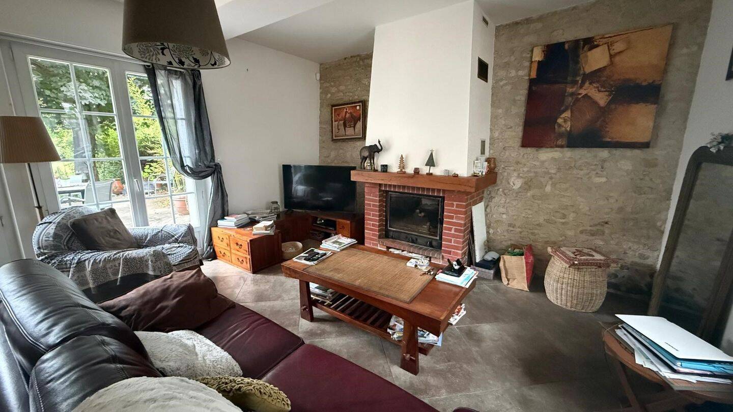 Maison 5 pièces 111 m² · à Courcelles-le-Roi · 111 m² · 148 000 €